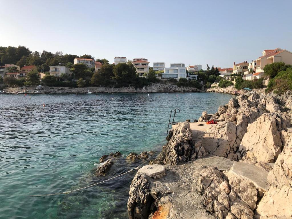 Apartmani Mares Ražanj Exteriör bild